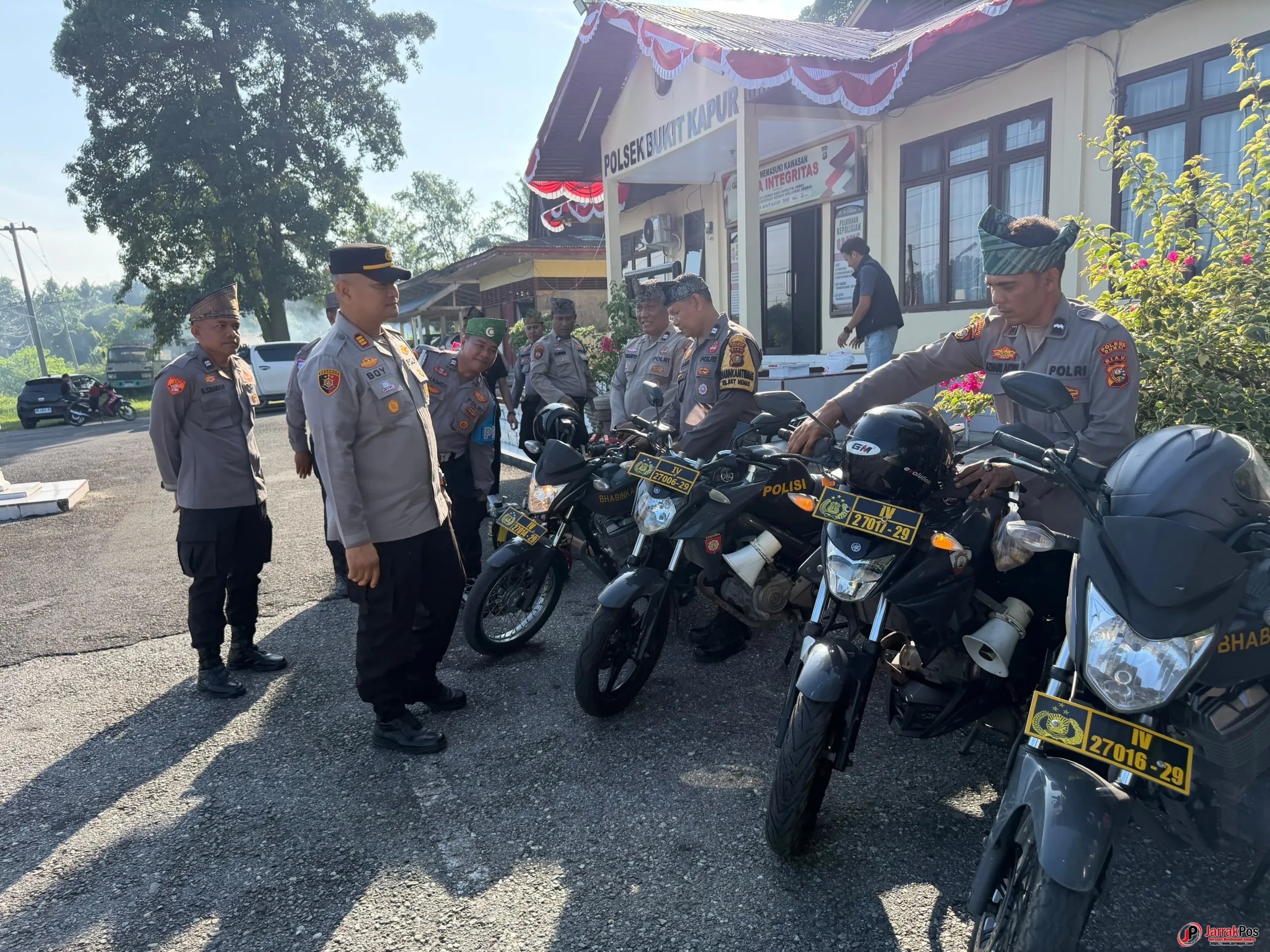 Kapolsek Bukit Kapur Bersama Personil Laksanakan Pengecekan Mobnas Dan Peralatan Karhutla Kapolsek Bukit Kapur Bersama Personil Laksanakan Pengecekan Mobnas Dan Peralatan Karhutla