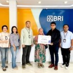 Baru 9 Bulan Ikut Asuransi, Keluarga Nasabah BRI Atambua Terima Santunan Rp28,9 Juta dari BRILife