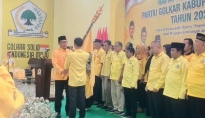 Pengukuhan kepengurusan tingkat kecamatan Golkar Pacitan.