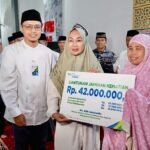 Safari Ramadhan di Mukomuko, BPJS Ketenagakerjaan Bengkulu Serahkan Santunan