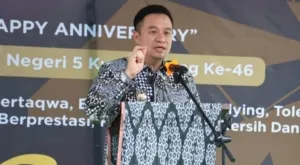 Wali Kota Kupang Ajak Warga Sekolah Wujudkan Pendidikan Unggul dan Lingkungan Bersih