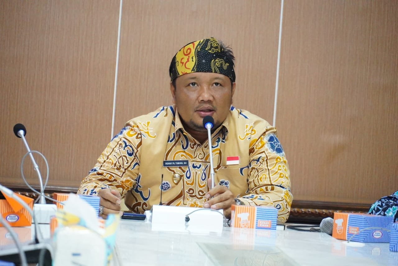 Turunkan Angka Kemiskinan, Wawali Ronny Tobing Ajak OPD dan Camat Solid Bedah Data DT-SEN