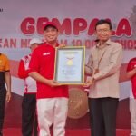Pecahkan Rekor MURI, Pemkot Bengkulu Catat Sejarah Baru Lewat Gerakan Menanam 10 Ribu Pohon Kelapa