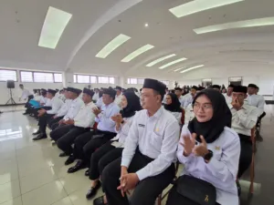 Pemkab Bandung Barat Serahkan SK kepada 5.812 PPPK Paruh Waktu