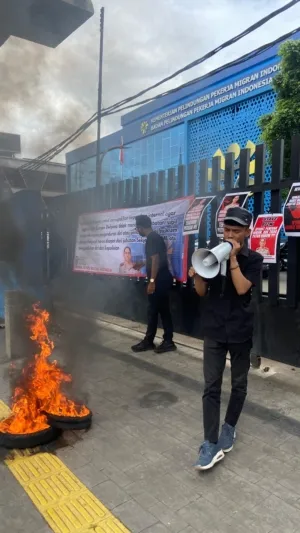 HAMI Gelar Aksi Demonstrasi Jilid II di Depan BP2MI Desak Pencopotan Komjen Dwiyono dari Jabatan Sekjen