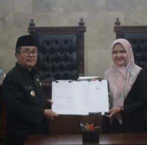 DPRD Kabupaten Cirebon Gelar Paripurna Raperda KTR Dan Raperwan Kode Etik-Tata Beracara BK