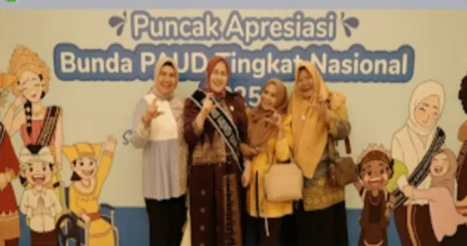 Bunda PAUD dr. Yenni Dwi Putri Anton Hadiri Giat Apresiasi Bunda PAUD Tingkat Nasional Tahun 2025 Bunda PAUD dr. Yenni Dwi Putri Anton Hadiri Giat Apresiasi Bunda PAUD Tingkat Nasional Tahun 2025