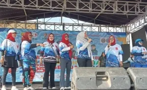 Kormi Adakan Festival Di Hadiri Oleh Ketua DPRD Dan Ribuan Orang Padati Stadion Sepak Bola Watu Belah Cirebon.