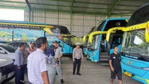 Jelang “NATARU” Seluruh Awak Bus Ikuti Test Urine