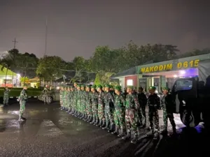 Jelang “NATARU” Anggota TNI Kodim 0615/KNG dan Yonif TP 839/SA Gelar Patroli Gabungan