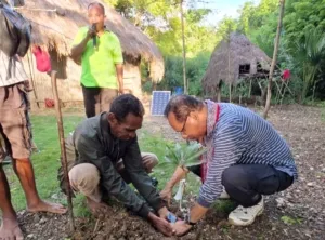 Harapan yang Terus Ditanam: Dari Rote Ndao ke Kabupaten Kupang, Bibit Aspirasi Usman Husin Menyapa Petani