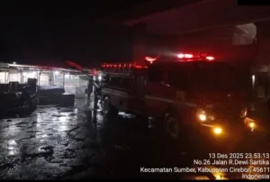 Terjadi Kebakaran Di Pusat Jual Beli Pasar Sumber Kabupaten Cirebon