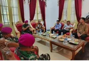 Pangkormar TNI AL Kunjungi Pendopo Bupati Cirebon, Bahas Pembangunan Hingga Pengentasan Kemiskinan