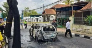 Mobil Honda Jazz Terbakar, Tim Identifikasi Polres Magelang Kota Lakukan Penyelidikan