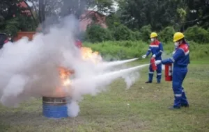 Kolaborasi Disdamkarmat Kabupaten Cirebon dan Pertamina HSE Training Center Perkuat Kesiapsiagaan Kebakaran