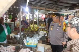 Jelang Ramadan 1447 H, Kapolresta Cirebon dan Forkopimda Sidak Dua Pasar, Pastikan Harga Sembako Stabil dan Stok Aman