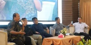 Hadirkan Empat Narasumber, Kesbangpol Provinsi Jabar Sosialisasikan Literasi Digital dan Anti Hoax
