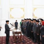 Pemkot Lantik 44 Penjabat Eselon II, III dan IV