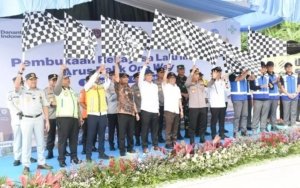 Pangdam IV/Diponegoro Hadiri Flag Off One Way Arus Balik di Gerbang Tol Kalikangkung