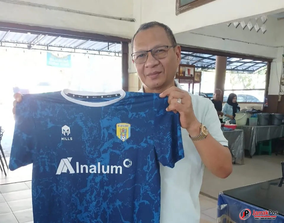 Anggota DPR RI HM Husni SE Bakar Semangat Batubara United Anggota DPR RI HM Husni SE Bakar Semangat Batubara United
