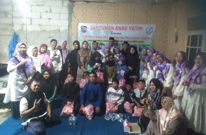 Rlawan Solidaritas Perubahan Depok (SPD) Bagikan Santunan Kepada Yatim Dan Duafa. Rlawan Solidaritas Perubahan Depok (SPD) Bagikan Santunan Kepada Yatim Dan Duafa.