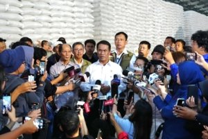 Sejarah Baru BULOG, Stok Beras Capai 5 Juta Ton, NTT Optimalkan Penyerapan