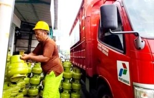 Distribusi LPG Tersendat, Kadin NTT Pastikan Mulai Pulih, Usman Husin Soroti Koordinasi Antarwilayah