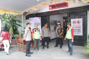Pastikan Acara Berjalan Lancar, Kapolres Magelang Kota Pantau Kamtibmas di Perayaan Paskah