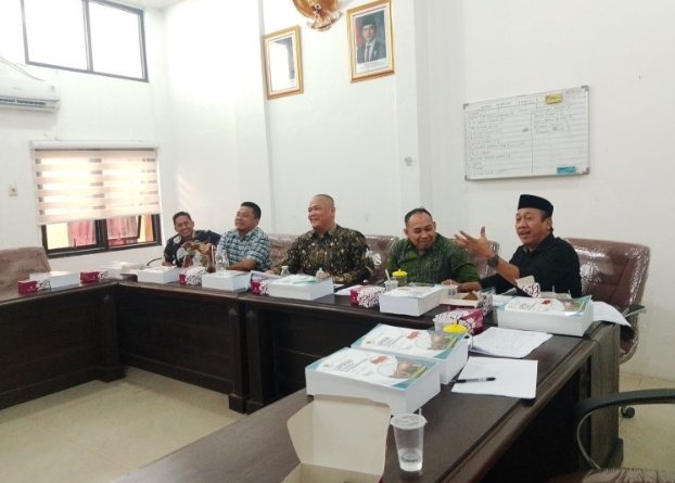Komoso II DPRD Dorong Setda Bagian Perekonomian Pastikan Roda Perekonomian Berjalan Dengan Baik Komoso II DPRD Dorong Setda Bagian Perekonomian Pastikan Roda Perekonomian Berjalan Dengan Baik