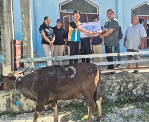 Pelindo Tenau Kupang Tebar Kepedulian Idul Adha, Sapi Kurban untuk Jamaah Masjid Nurul Ikhwan
