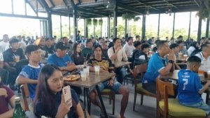 Dramatis! Persib Tundukkan Persija 2-1 di Samarinda, Bobotoh Kuningan Berpesta