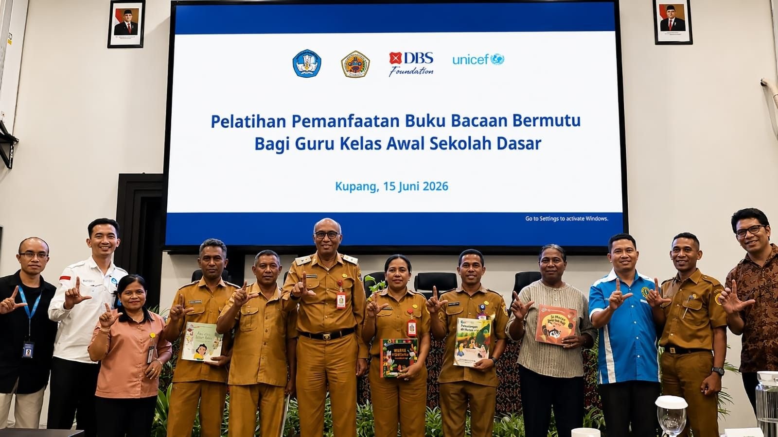 UNICEF Perkuat Fondasi Literasi Anak Kabupaten Kupang, Ribuan Buku Bermutu Disalurkan ke Sekolah Dasar UNICEF Perkuat Fondasi Literasi Anak Kabupaten Kupang, Ribuan Buku Bermutu Disalurkan ke Sekolah Dasar