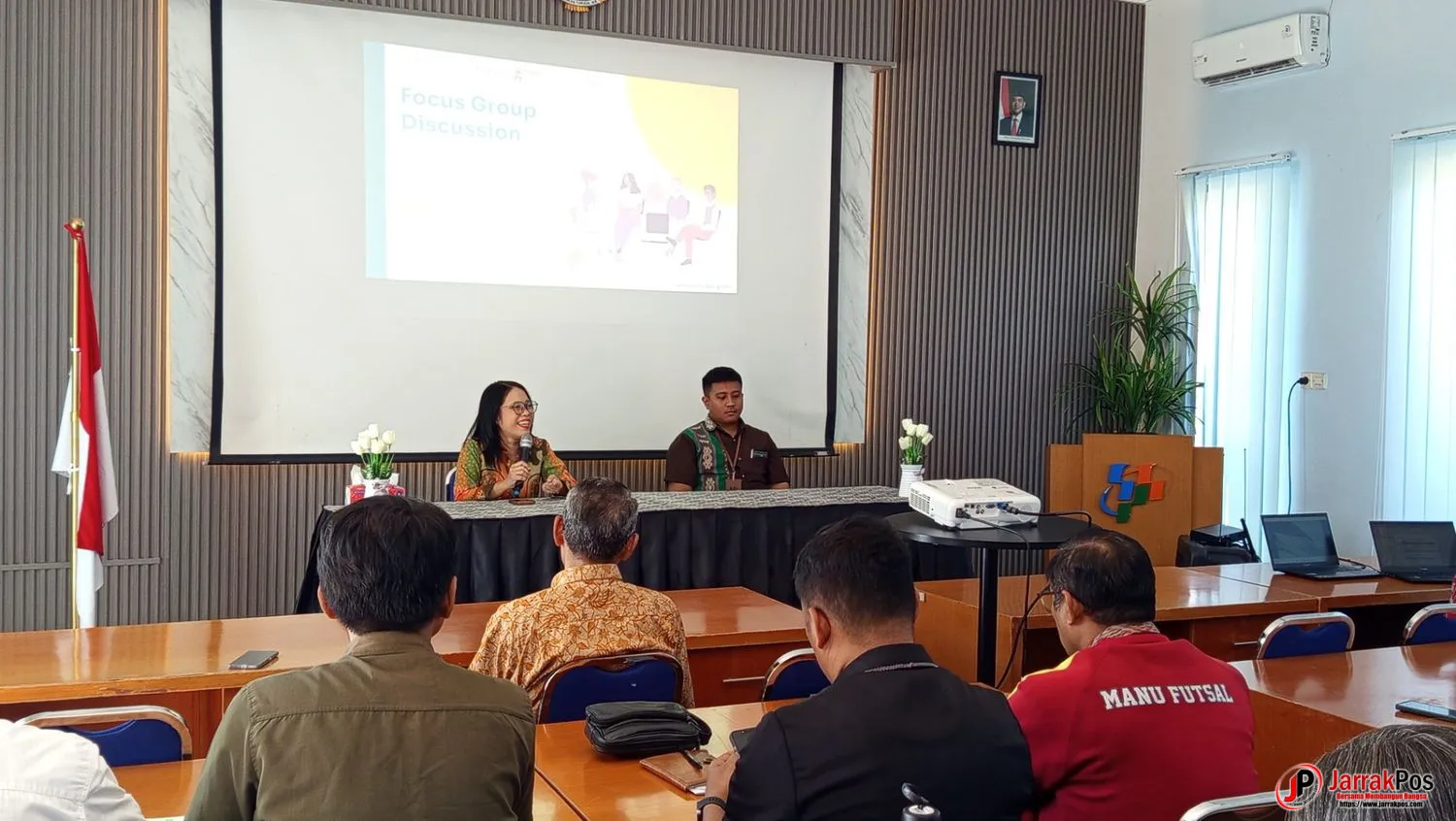 BPS Kota Kupang Perkuat Kualitas Pelayanan Statistik melalui FGD Reviu Standar Pelayanan BPS Kota Kupang Perkuat Kualitas Pelayanan Statistik melalui FGD Reviu Standar Pelayanan