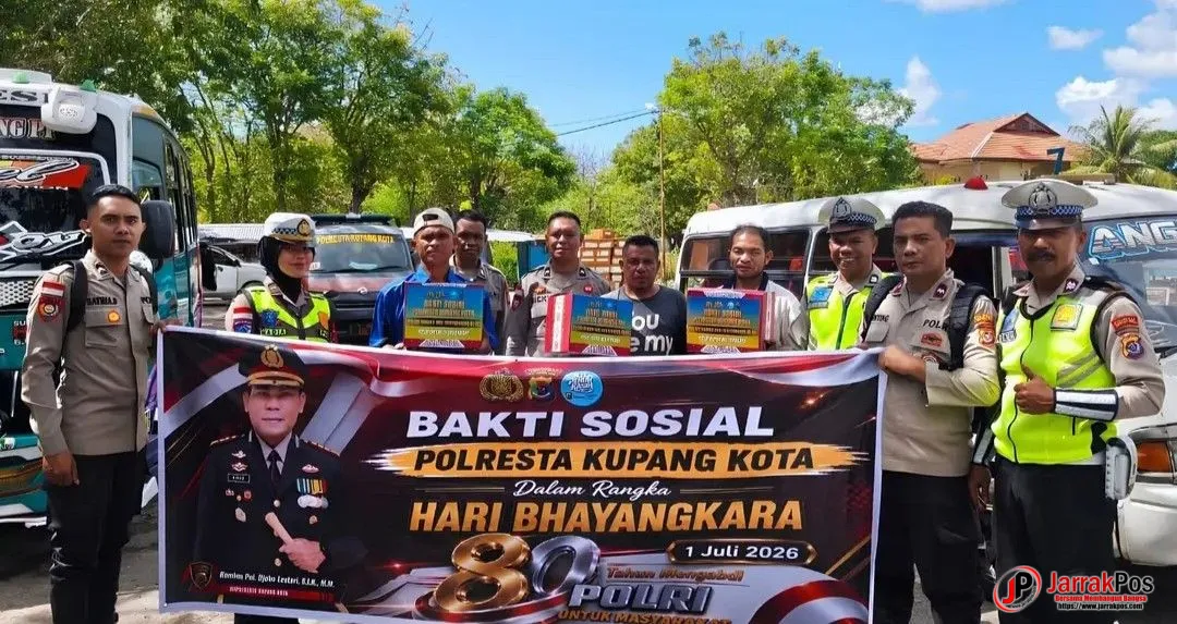 Polresta Kupang Kota Hadir dengan Hati, Tebar Kepedulian kepada Pahlawan Jalanan Jelang Hari Bhayangkara ke-80 Polresta Kupang Kota Hadir dengan Hati, Tebar Kepedulian kepada Pahlawan Jalanan Jelang Hari Bhayangkara ke-80
