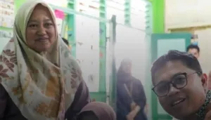 Walikota Magelang Ambilkan Rapor Anak Yatim