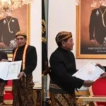 Bawazier, Pembina Generasi Muda Bela Negara (GMBN) mendapat gelar KRAT-Husodonegoro dari Kesunanan Surakarta
