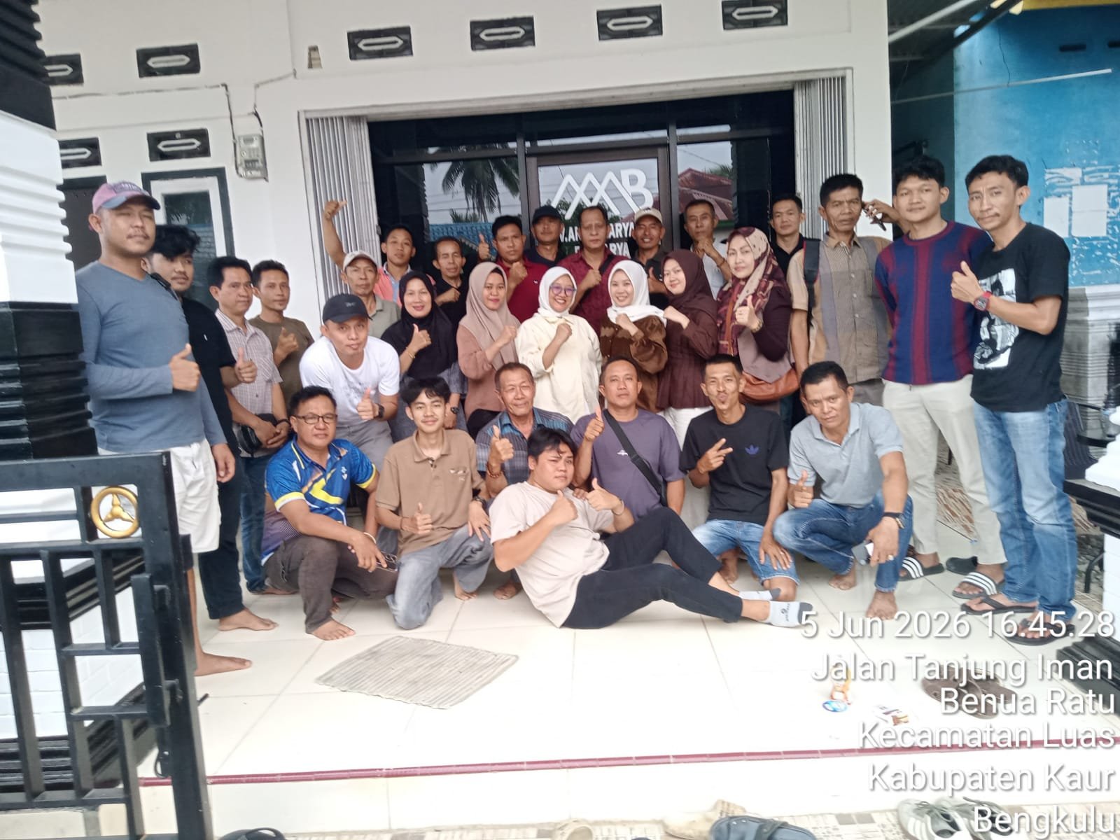PUD CV AMB Salurkan Dana Kompensasi Penurunan HET Pupuk Subsidi Tahap I kepada Kios di Kabupaten Kaur PUD CV AMB Salurkan Dana Kompensasi Penurunan HET Pupuk Subsidi Tahap I kepada Kios di Kabupaten Kaur