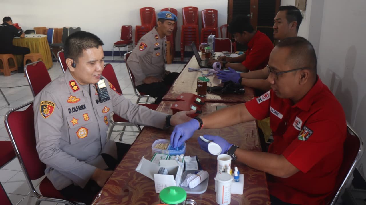 Polres Magelang Kota Gelar Bakti Kesehatan di Hari Bhayangkara ke-80 Polres Magelang Kota Gelar Bakti Kesehatan di Hari Bhayangkara ke-80