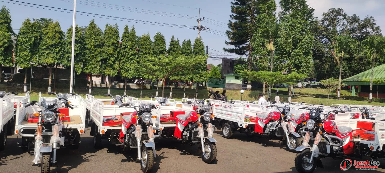 Kodim 0615/KNG Kembali Salurkan Puluhan Kendaraan Operasional KDMP Kodim 0615/KNG Kembali Salurkan Puluhan Kendaraan Operasional KDMP