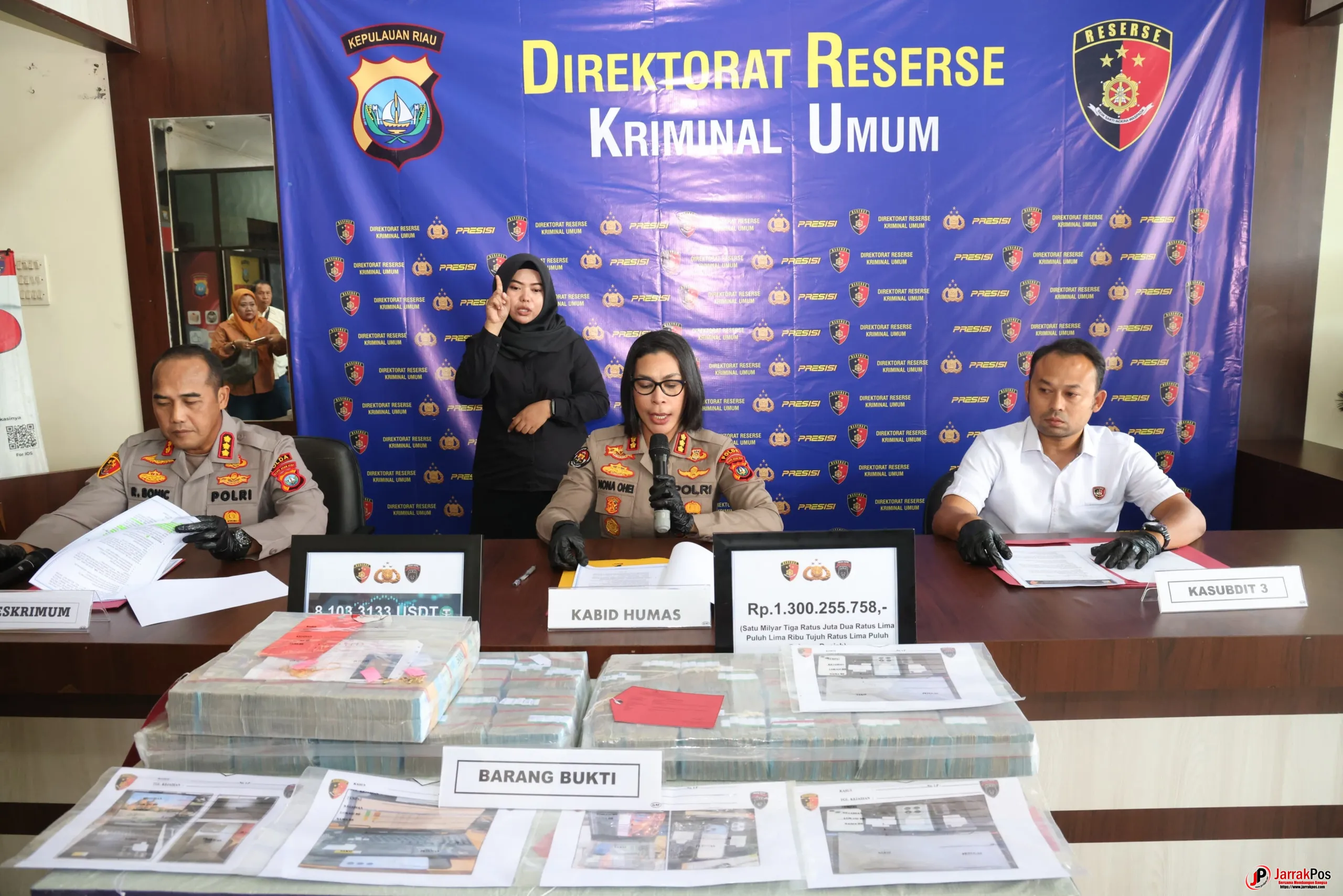 Ditreskrimum Polda Kepri Ungkap Jaringan Promosi Judi Online Internasional, Lima Tersangka dan Aset Miliaran Rupiah Diamankan Ditreskrimum Polda Kepri Ungkap Jaringan Promosi Judi Online Internasional, Lima Tersangka dan Aset Miliaran Rupiah Diamankan