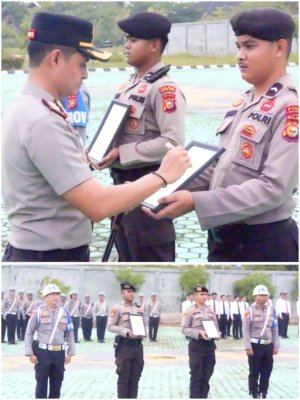 Jadikan Ini Pelajaran untuk Menjaga Integritas, Kapolres Rokan Hulu Pimpin Upacara PDTH Dua Personil