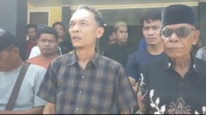 Puluhan Warga Suka Maju Datangi Mapolres Rohul, Korban Pencurian Sawit Dilaporkan Jadi Tindakan Pengeroyokan