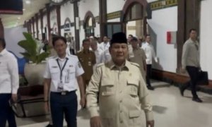 Prabowo Resmikan Pemugaran Stasiun Tawang