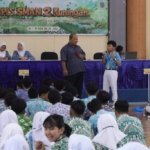 Ingatkan Bahaya Judol dan Pinjol, Diskominfo Kuningan Berikan Literasi Digital kepada Ratusan Pelajar