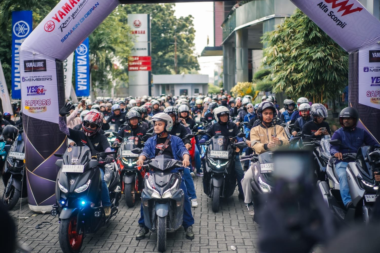 Peserta MAXi Yamaha Day Sumut Turut Berduka atas Tragedi Kecelakaan Maut di Sibolangit Peserta MAXi Yamaha Day Sumut Turut Berduka atas Tragedi Kecelakaan Maut di Sibolangit