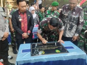 Dandim 0615/KNG, Resmikan Jembatan Garuda di Desa Cibuntu
