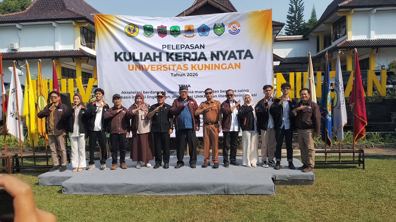 Tahun 2026 “UNIKU” Lepas 1.169 Peserta KKN