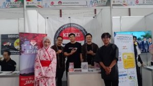 Ribuan Pencari Kerja Tumplek di Kuningan Job Fair