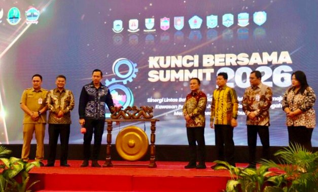 Di Forum Kunci Bersama Summit 2026, Bupati Imron Tawarkan Potensi Investasi Strategis Cirebon Di Forum Kunci Bersama Summit 2026, Bupati Imron Tawarkan Potensi Investasi Strategis Cirebon