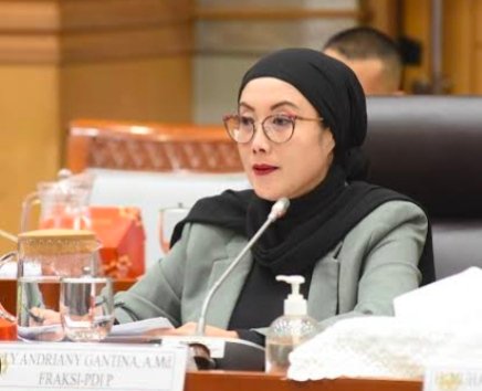 Selly Andriany Gantina: Evaluasi Mendalam Haji 2026 Kunci Penyelenggaraan Maksimal di 2027 Selly Andriany Gantina: Evaluasi Mendalam Haji 2026 Kunci Penyelenggaraan Maksimal di 2027